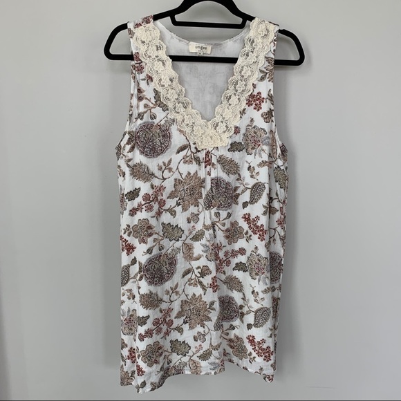Umgee Dresses & Skirts - Umgee Floral Tank Dress With Lace Detail Size M